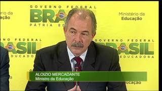 Ministro da Educação anuncia aumento do salário dos professores da rede pública [upl. by Heng]