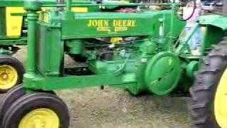 Vintage Tractor Parade starring the John Deere Model A [upl. by Pollerd]