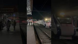 22347  HOWRAH  PATNA VANDE BHARAT EXPRESS vandebharatexpress shorts trending travel train [upl. by Theressa]