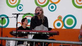 Coeur de Pirate  Umbrella Live Cover  Parc Cousineau 72209 [upl. by Schonfield]