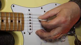 Left Handed how to tune your guitar  Get a FREE guitar tuner [upl. by Ydarb325]