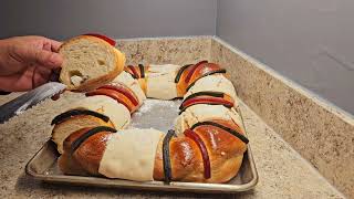 como hacer rosca de Reyes rellena de queso y nuez [upl. by Leviralc]