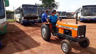 Trator caseiro com motor de moto puxando um ônibus [upl. by Linus]