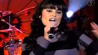 Nelly Furtado quotManeaterquot live [upl. by Goodman]