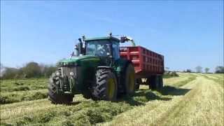 Ensilage dherbe 2014 avec ensileuse New Holland [upl. by Aletha]