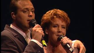 Marianne Weber Circustheater 2002  Met Frans Bauer [upl. by Kcub]