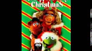 A Muppet Family Christmas  07  The Christmas Song [upl. by Einnahc]