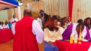 Bishop jj gutuma andu mague na mitheko akiumiriria dama wa mobile [upl. by Lynnett]