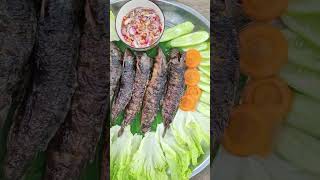 ត្រីអណ្ដែងអាំងទឹកត្រីអំពិលទុំ🫣😋😋 [upl. by Dnalyar947]