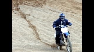 2004 Yamaha YZ250 [upl. by Feigin]