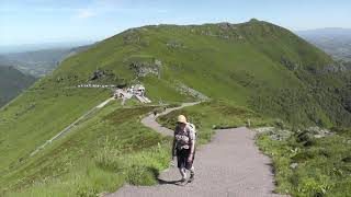 Du Puy Mary au Puy de Peyre Arse [upl. by Chaffinch]