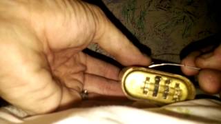 How to pick master lock 175 combination lock [upl. by Sweet]