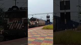 Grand entry Indian longest freight train WAG7 Locomotive shorts freighttrain railway trainfans [upl. by Ocsisnarf]