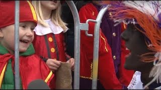 Sinterklaas intocht in Hellevoetsluis druk bezocht [upl. by Erodasi]