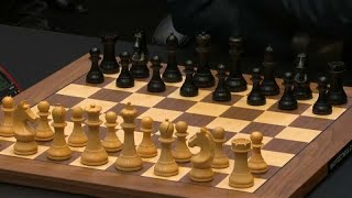 Scacchi Magnus Carlsen batte Fabiano Caruana e conserva il titolo mondiale [upl. by Aeel]