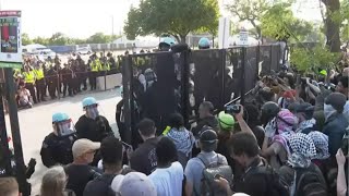 LIVE Protesters breach fence line near United Center on 1st day of DNC [upl. by Inot]