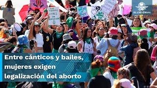 Con batucada y pañuelos verdes mujeres marcharon por la despenalización del aborto [upl. by Enihpesoj]