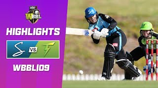 Adelaide Strikers v Sydney Thunder  WBBL09 [upl. by Juliano385]