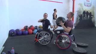 Wheelchair MedBall Workout Nr1 mit Nawid Reinermann  SuprfitTV [upl. by Aurelie]