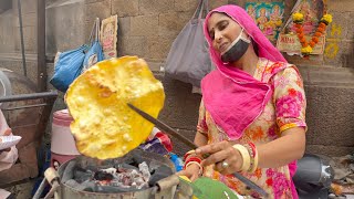 Rajasthani Aunty Selling Khichiya Papad in Mumbai  Indian Street Food [upl. by Ydnar]