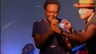 Koffi Olomide amp Quartier Latin live Gros Bebe vocaux [upl. by Stevie516]