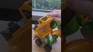 Ghostbusters Kenner 1987 Hunter ghost bug car yellow vwbug prayingmantis ghostbusters [upl. by Adaiha406]