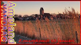 Zonsopkomst 10 januari  De zon komt op boven Ameland  Gezien vanuit Hollum [upl. by Ratha106]