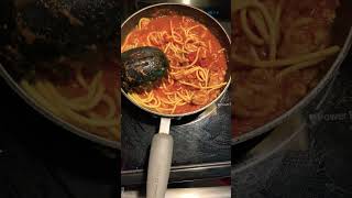 Reheating up leftover spaghetti pasta with ground turkey ￼ [upl. by Nohtan932]