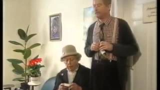 quot Das Zäpfchen quot Sketch aus Comedy Club 1991 [upl. by Honniball]