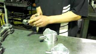 How to assemble pistons and conrods [upl. by Hennessey]