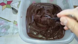 Confeitando bolo com ganache e chantininho parte 1 [upl. by Aneema316]