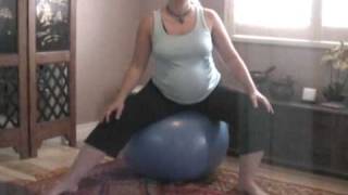 How to use the Birth Ball for Pregnancy amp Childbirth  wwwSerenityBirthcom [upl. by Jacobo]