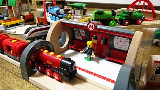 Brio amp Thomas wooden train ☆ I played with Brio Deluxe Railway [upl. by Alf]