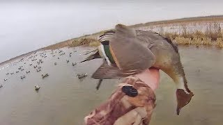 So IL amp SE Missouri Duck Hunting  Dec 2014 [upl. by Ellednahs]