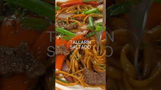 ¡Tallarín saltado 🔥Aprende la técnica para hacerlo casa [upl. by Enomyar889]