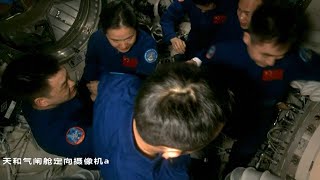 Shenzhou19 hatch opening [upl. by Tedmund702]