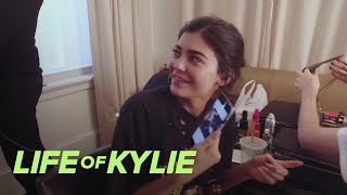 Kylie Jenner Freaks Over Stars at 2017 Met Gala Table  Life of Kylie  E [upl. by Acisey]