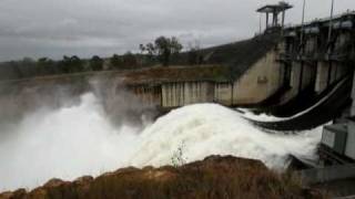 Wivenhoe Dam Gate Opening 2010 [upl. by Eniamat447]