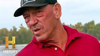 Inside OffGrid Houseboat Life  Camp in Louisiana Swamp 🇺🇸 [upl. by Dnesnwot]