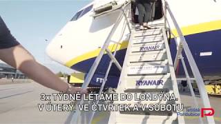 Letiště Pardubice  video z 5záříprvní let Ryanair [upl. by Ellatsyrc]