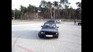 BMW E30 320i Palenie Gumy Basen [upl. by Stearne667]