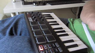 Making a beat Akai MPK Mini Ep25 [upl. by Riebling438]