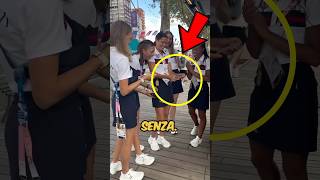 STUDENTI TROVANO UN TRUCCO PER FOTO PAZZESCHE GRATIS 😮 shorts [upl. by Eirrol]