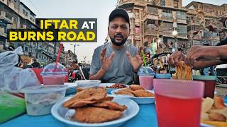 Iftar at Burns Road Food Street  Fresco pe Crazy Rush  Ramzan ki Ronaq in Pakistan [upl. by Yevreh198]