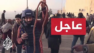 مراسل الجزيرة يبدو أن فرق الإنقاذ وصلت إلى بعض الزنازين السرية بسجن صيدنايا في ريف دمشق [upl. by Domenech]