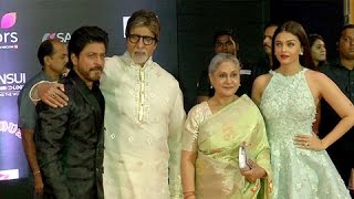 Shahrukh Khan TOUCHES Amitabh Bachchans Feet  Sansui Colors Stardust Awards 2016 [upl. by Kolk229]