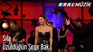 Sıla  Üzüldüğün Şeye Bak Kral Pop Akustik [upl. by Aivul]