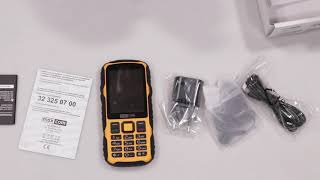 Unboxing Maxcom Maxcom GSM Phone Strong MM920 [upl. by Sitoeht]