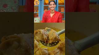 Sonam Kapoors Favorite Mini Samosa shorts sonamkapoor samosa [upl. by Bobseine]