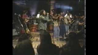 Africa Unite Look Whos Dancing  Ziggy Marley and the Melody Makers Live 1999 [upl. by Annairt]